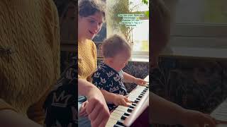 Gavriils sister teaches him glissando  Сестра Гавриила учит его глиссандо [upl. by Rol]