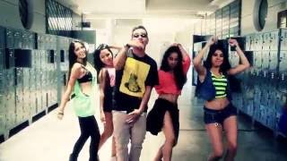 Me Sigues Amando  Eiby Lion  Video oficial [upl. by Bertasi]