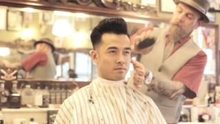 How to use the Red Reuzel Pomade [upl. by Nedrob]