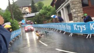 Wilco Kelderman Crash at bottom on Joux Plan Etape 20 Morzine TDF 2016 [upl. by Nnov]