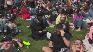 Brooklyn residents view solar eclipse from cemetery [upl. by Zulch]