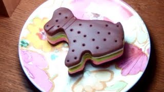 How to make Playdoh Ice cream sandwich [upl. by Zelma388]