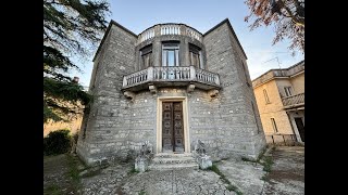 FUTUROCASA ARIANO IRPINOAV Castello del 1930 nel comune di Villanova del Battista AV [upl. by Nylesoj]