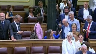 Primer pleno de la Legislatura en el Congreso dando protagonismo a las lenguas cooficiales [upl. by Eiryk]