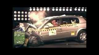 Crash test Opel Signum 2003 [upl. by Flynn]