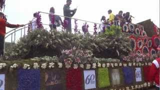 Robin Padilla Movie star on ABS CBN float  Baguio flower festival 2013 [upl. by Lonnie962]