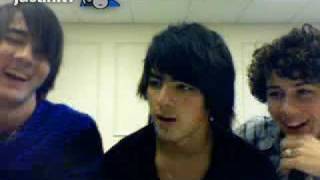 Jonas Brothers live chat on September 15 2007 [upl. by Nidnal]