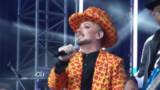 Culture Club quotStarmanquot David Bowie cover  Jimmy Kimmel Outdoor Concert [upl. by Ilam429]