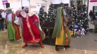 Los reyes magos cantan en Tiendas Liverpool Mexico la cancion quotVenimos todos del orientequot [upl. by Sayette]