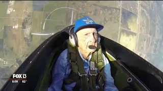 96yearold WWII pilot takes flight again in Tampa [upl. by Dey]