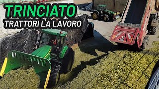 Grandi trattori al lavoro con stagione insilato mais e trincia john deere 7750 [upl. by Annaiuq]