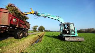 Kobelco SK75SR graafmachine met maaikorf [upl. by Araik]