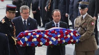 Fine della II Guerra Mondiale in Francia Hollande ospita il presidente polacco [upl. by Corrianne]