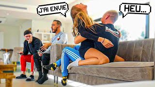 JEMBRASSE MA COPINE DEVANT GAMEMIXTREIZE IL EST GRAVE GÊNÉ [upl. by Anoif]