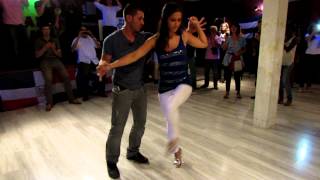 DEMO BACHATA PRINCE ROYCE quotIncondicionalquot by Xavier Bachatero amp Caroline [upl. by Avrom]