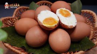 Homemade salted eggs recipe  ពងមាន់ប្រៃ [upl. by Ocinemod775]