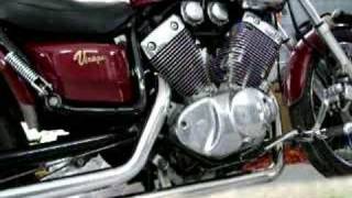 Yamaha Virago 535 hot start amp idle [upl. by Anuaf]