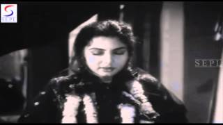 Woh Saadgi Kahen Ise Deewangi Kahen  Mohammed Rafi  Suraiya Nimmi [upl. by Suzan]