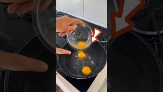 The Unprecedented Method for Frying Eggs With Water No Oil HealthyRecipe FoodHacks shorts [upl. by Dalli387]