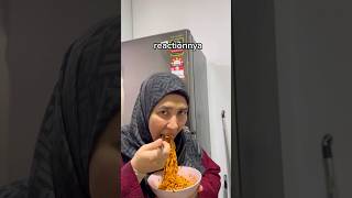 Tengok Reaction mak bila makan samyang pedas giler🥵 samyang reaction mukbang [upl. by Inaffyt]