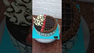 New design chocolate cake decorating ideas youtubeshorts shorts viral cakedecorating [upl. by Nosidda759]