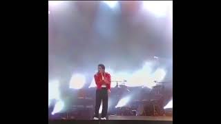 Michael Jackson  beat it  live [upl. by Divadleahcim]