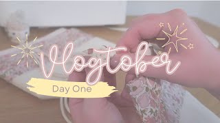 Vlogtober 2024 1 Sewing project bags a new cast on and baking fudgey blondies [upl. by Mlawsky]