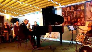 Trio Louis van Dijk quotBlues in Gquot [upl. by Anniram]