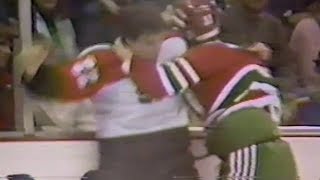 Brendan Shanahan vs Rick Tocchet Dec 6 1987 [upl. by Siward]