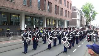 Orkest Koninklijke Marechaussee marcheert Lange Voorhout op tgv Prinsjesdag 2023 [upl. by Elidad]