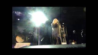 Stevie Nicks sings Edge of Seventeen live at Sidney Myer Music Bowl Melbourne 191111 [upl. by Aisemaj161]