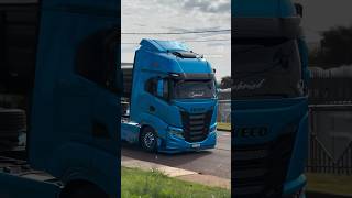 Novo Iveco S WAY cruzando marcha starkdifusores [upl. by Anihpesoj]