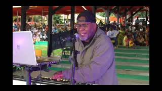 Zadock willzperforming live Shefa day 2022 port vila 🎶🎵🎶🇻🇺 [upl. by Dola797]