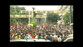 Retrenched PLDT workers protest at Mendiola over failed dialogue attempt [upl. by Sink]