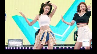 설현 빙글뱅글 Seolhyun Bingle Bangle AOA 4K 60P RAW 직캠180706 [upl. by Adnawyek]