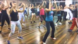 Salsamerengueregueton cumbiabachata en la clase de rumba de Platinum Fitnessf4v [upl. by Chaddy65]