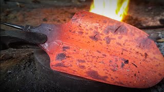 How to make garden trowel  blacksmith [upl. by Leisha102]