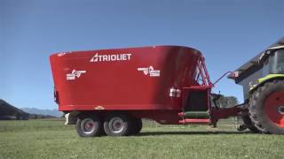 Solomix 2 2400L VHLBT Futtermischwagen  voermengwagen  diet feeder TMR mixer [upl. by Willett]