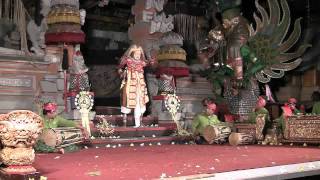 Topeng Tua Legong Dance  Sadha Budaya Gamelan Ubud Bali Dec 2010 [upl. by Atinram501]