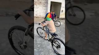 Paulinho pediu para dar uma volta na HUPI irmãosmedeiros bike grau bicicleta [upl. by Raynor980]