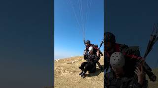 Are ye ladkinya bhagti kyu nhi birbillingparagliding paraglidinglife subscribe shorts virel [upl. by Lenahtan]