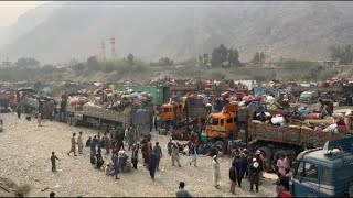 Thousands of Afghans stranded near Pakistan border  AFP [upl. by Kcirde]