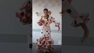 Segunda parte  Trajes de Flamenca 40€ 50€ y 60€ [upl. by Myrtia]