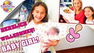 HERZLICH WILLKOMMEN BABY GIRL 👶 Spontan GEBURT  Krankenhaus Baby Besuchen  Family Fun [upl. by Dlorej]