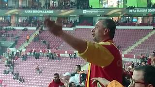 Galatasaray Lazio Maçı Koreografisi ve Ağlayan Abimiz  Our brother who cries for choreography [upl. by Analla]