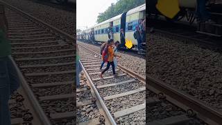 train running status video shortvideo bhojpurimusic railw indianrailways railwa railwy [upl. by Mcdowell]