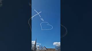 Amazing Plane Skywriting Heartwarming Message in the Sky Cross  Heart ✝️❤️ [upl. by Aneema102]