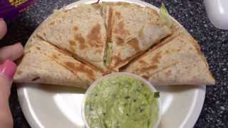 How to make a LOW Point Chicken amp Cheese Quesadilla in 5 Minutes or Less [upl. by Friedman]