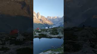 LAC DES CHÉSERYS  Coucher de soleil sur le massif du MontBlanc [upl. by Quartis]