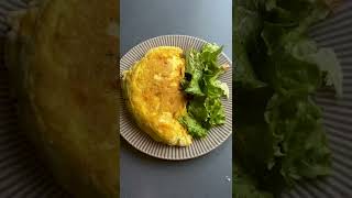 La recette de l’omelette soufflée aux 3 fromages cheddar emmental et comté [upl. by Hiasi]